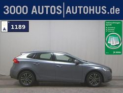Grau Gebraucht 2017 Volvo V40 Momentum Kombi | 10.350 € (Guter Preis)