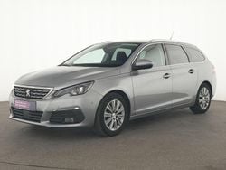 Grau Gebraucht 2021 Peugeot 308 Allure Kombi | 12.924 € (Superpreis)