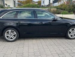 Schwarz Gebraucht 2019 Audi A4 Design Kombi | 16.300 € (Superpreis)