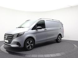 Hightechsilber Gebraucht 2024 Mercedes Vito Van | 51.050 €