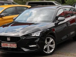 Mitternachtsschwarz (metallic) Gebraucht 2022 Seat Leon FR Kombi | 17.400 € (Guter Preis)