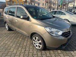 Beige Gebraucht 2014 Dacia Lodgy Lauréate Van / Kleinbus | 5.888 € (Fairer Preis)