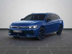 Reef blue metallic (metallic) Gebraucht 2025 VW Passat R-line Kombi | 43.980 € (Guter Preis)