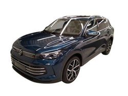 Night blue (blau), metallic Gebraucht 2025 VW Tiguan Elegance SUV | 48.750 € (Etwas zu teuer)