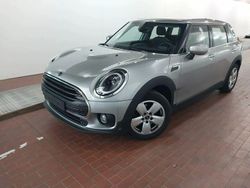 Melting silver met. Gebraucht 2023 Mini Cooper Clubman Essential Kombi | 20.839 € (Guter Preis)