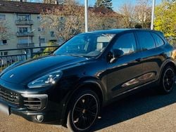 Schwarz Gebraucht 2017 Porsche Cayenne Platinum Edition SUV | 36.900 € (Etwas zu teuer)