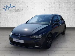 Grau Gebraucht 2020 VW Golf VII Style Limousine | 19.890 € (Etwas zu teuer)