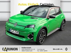 Pop green!, black pearlschwarz metallic Gebraucht 2024 Renault R5 Techno Kleinwagen | 32.790 €