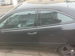 Schwarz Gebraucht 2002 Mercedes C180 Coupé | 500 € (Superpreis)