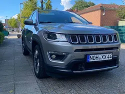 Grau Gebraucht 2017 Jeep Compass Limited SUV | 14.800 € (Fairer Preis)