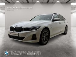 Weiß Gebraucht 2022 BMW 320e Sport Line Kombi | 33.282 € (Etwas zu teuer)