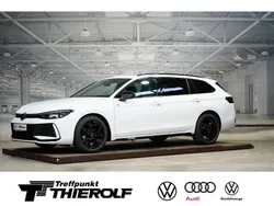 Pure white Neu 2025 VW Passat Style Kombi | 54.480 € (Teuer)