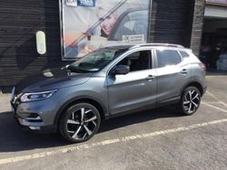 Grau Gebraucht 2021 Nissan Qashqai Akari SUV | 20.040 € (Fairer Preis)