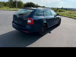 Blau Gebraucht 2012 Skoda Octavia Kombi | 5.300 € (Superpreis)