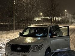 Weiß Gebraucht 2010 Toyota Land Cruiser SUV | 25.000 €