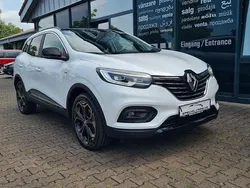 Weiß Gebraucht 2021 Renault Kadjar Black Edition SUV | 15.490 € (Fairer Preis)