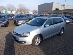 Silber Gebraucht 2011 VW Golf VI Kombi | 7.300 € (Etwas zu teuer)