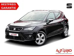 Midnight schwarz (metallic) Gebraucht 2018 Seat Arona FR SUV | 15.490 € (Fairer Preis)
