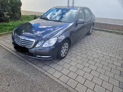 Blau Gebraucht 2012 Mercedes E220 Limousine | 10.000 €
