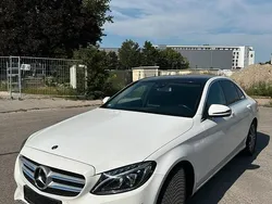 Weiß Gebraucht 2017 Mercedes C180 Limousine | 20.950 € (Fairer Preis)