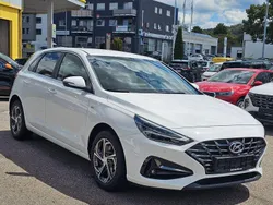 Weiß Gebraucht 2024 Hyundai i30 Limousine | 21.600 € (Guter Preis)