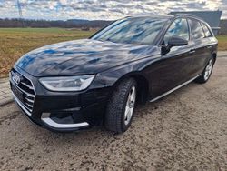 Schwarz Gebraucht 2021 Audi A4 Advanced Kombi | 13.999 €