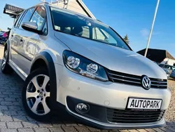 Silber Gebraucht 2011 VW Touran Cross Van / Kleinbus | 12.899 € (Etwas zu teuer)