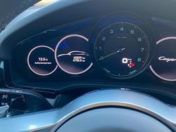 Grün Gebraucht 2021 Porsche Cayenne SUV | 80.000 € (Fairer Preis)