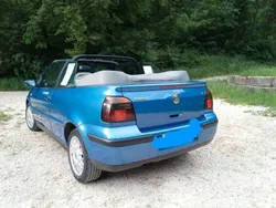 Blau Gebraucht 2000 VW Golf Cabriolet Classicline Cabrio | 3.700 € (Fairer Preis)