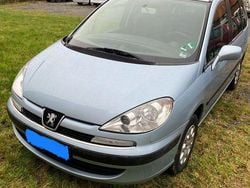 Blau Gebraucht 2005 Peugeot 807 Van / Kleinbus | 2.290 € (Fairer Preis)