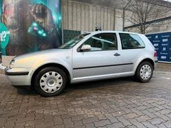 Silber Gebraucht 2003 VW Golf IV Kleinwagen | 1.000 € (Superpreis)