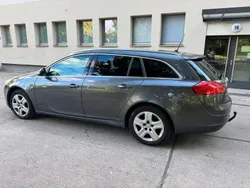 Schwarz Gebraucht 2010 Opel Insignia Kombi | 8.750 €