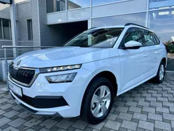 Moonweiss metallic Gebraucht 2023 Skoda Kamiq Ambition SUV | 21.990 € (Fairer Preis)