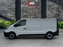 Blanc glacier Gebraucht 2021 Renault Trafic Komfort Van | 15.999 € (Superpreis)