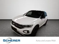 Pure white/schwarz Gebraucht 2024 VW T-Roc IQ Drive SUV | 28.690 € (Fairer Preis)