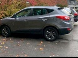 Grau Gebraucht 2012 Hyundai Tucson SUV | 7.800 €