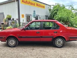 Rot Gebraucht 1987 Volvo 360 Limousine | 5.990 €