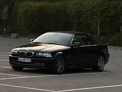 Schwarz Gebraucht 2002 BMW 330 Cabriolet M Sport Cabrio | 10.999 € (Teuer)