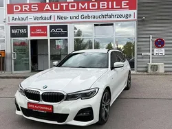 Alpinweiss iii Gebraucht 2021 BMW 320 M Sport Kombi | 30.900 € (Guter Preis)