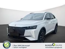 Lack weiss perlglänzend/metall Gebraucht 2023 DS Automobiles DS7 Crossback Performance Line Plus SUV | 30.480 € (Fairer Preis)