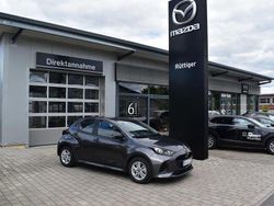 Grau Gebraucht 2024 Mazda 2 Center-Line Limousine | 20.900 € (Fairer Preis)