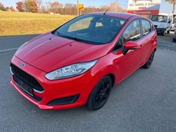 Rot Gebraucht 2017 Ford Fiesta Celebration Kleinwagen | 5.500 € (Fairer Preis)