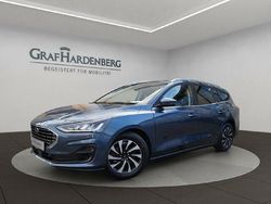 Chromablau metallic Gebraucht 2024 Ford Focus Titanium Kombi | 26.480 € (Fairer Preis)