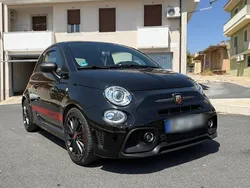 Schwarz Gebraucht 2023 Abarth 695 Kleinwagen | 27.000 €