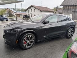 Grau Gebraucht 2022 Ford Mustang Mach-E SUV | 31.999 € (Superpreis)
