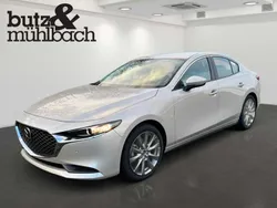 Neu 2024 Mazda 3 Center-Line | 33.490 € (Teuer)