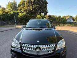 Schwarz Gebraucht 2009 Mercedes ML320 SUV | 9.900 € (Fairer Preis)