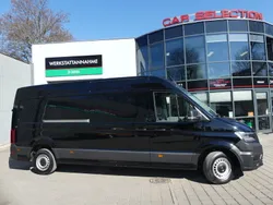 Schwarz (metallic) Gebraucht 2023 VW Crafter Van | 34.800 € (Guter Preis)