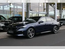 Blau (tansanitblau ii metallic) Neu 2025 BMW 520 Comfort Edition Limousine | 57.717 € (Superpreis)