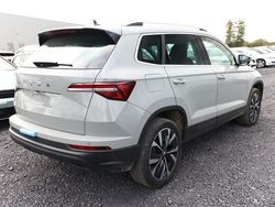 Stahlgrau stahlgrau stahlgrau Neu 2025 Skoda Karoq Lounge SUV | 34.774 € (Fairer Preis)